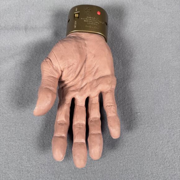 Vintage 1999 Take One Animated Moving Hand Prop Halloween Decor L.J. Liff 9" Toy - Picture 5 of 12